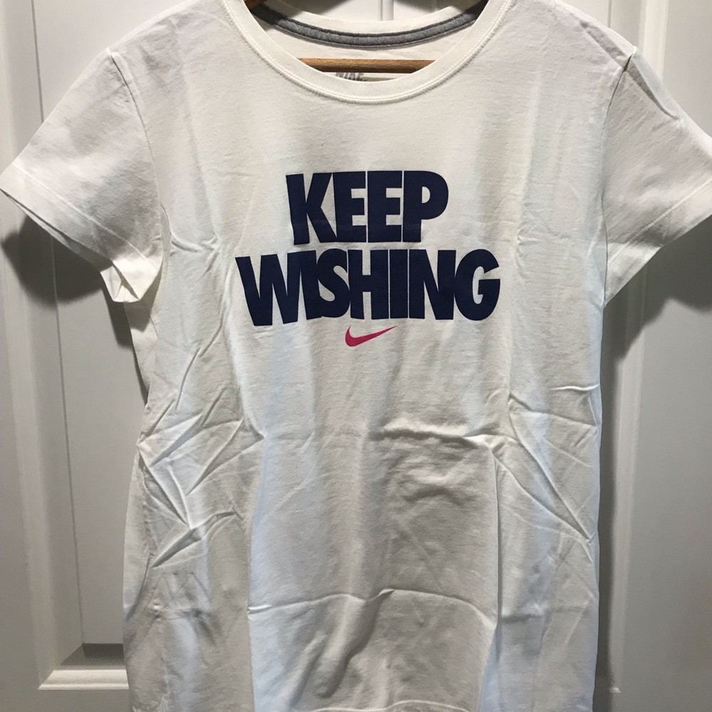 Closet clean out!! Nike t-shirt